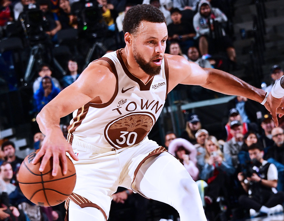 开云官方-库里空砍38分，勇士不敌独行侠！库明加也受伤，科尔固执己见